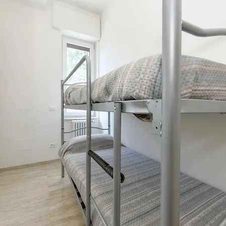 דירה Casa Beppe 3 Bedrooms & Free Park Near Center-lake סאלו