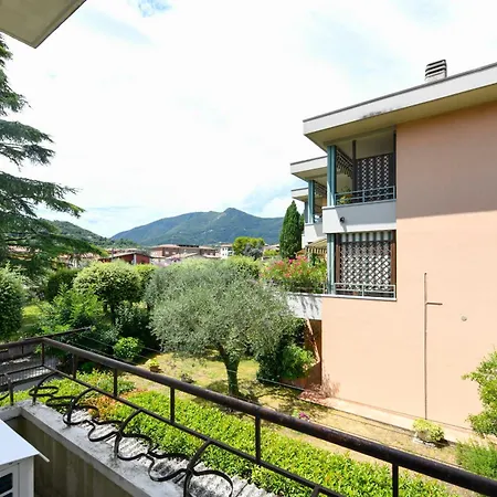 شقة Casa Beppe 3 Bedrooms & Free Park Near Center-lake سالو