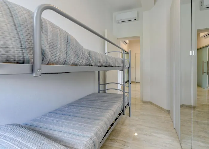 Casa Beppe 3 Bedrooms & Free Park Near Center-lake
