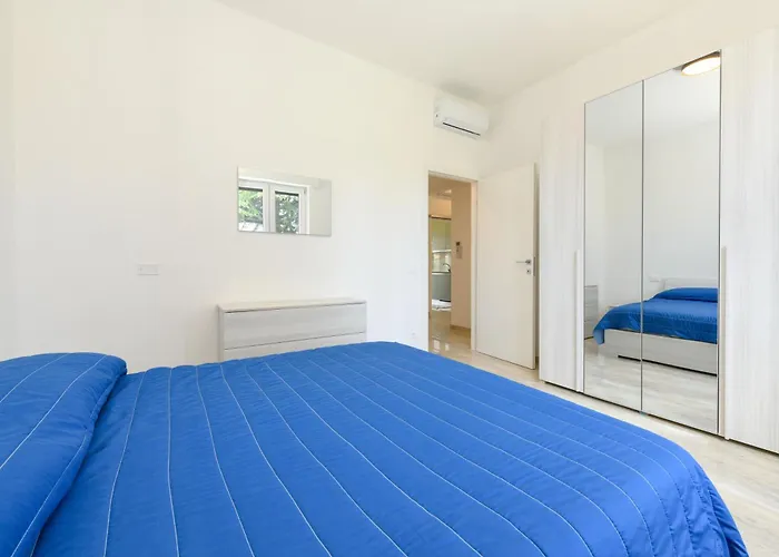 Casa Beppe 3 Bedrooms & Free Park Near Center-lake דירה *
