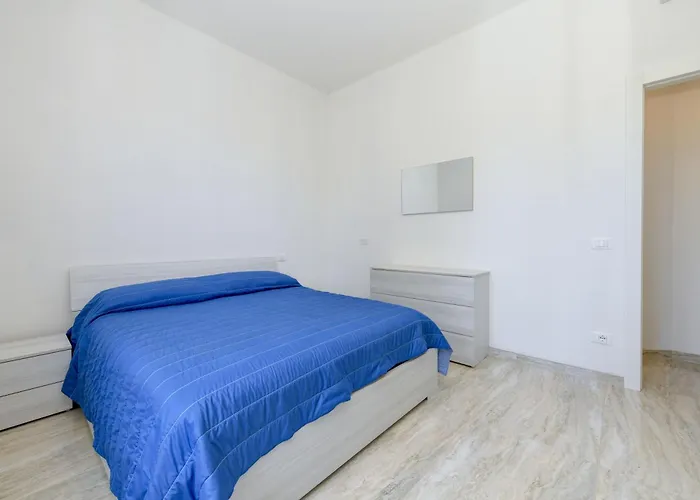 Casa Beppe 3 Bedrooms & Free Park Near Center-lake דירה סאלו