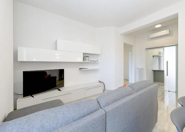 Casa Beppe 3 Bedrooms & Free Park Near Center-lake * סאלו