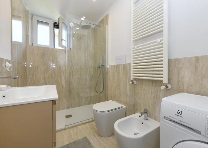 Casa Beppe 3 Bedrooms & Free Park Near Center-lake